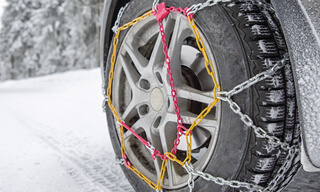 Chaines neige et chaussettes neige voiture