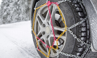 Chaînes à neige textile : des chaussettes pour vos pneus